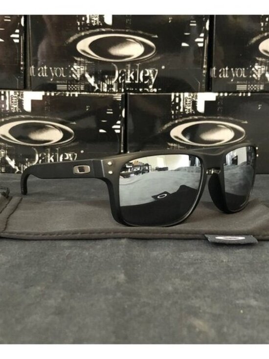 Oakley Other - OO9102 Oakley Holbrook Chrome Iridium Prizm Polarized Sunglasses